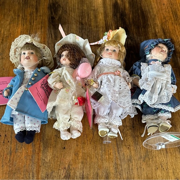 Vintage 9” Porcelain Dolls Paradise Galleries Set of 4 - Picture 1 of 9